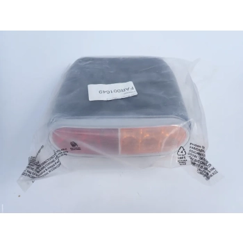 LAMPA BŁOTNIKA TYLNEGO FARMTRAC 26 D10580840